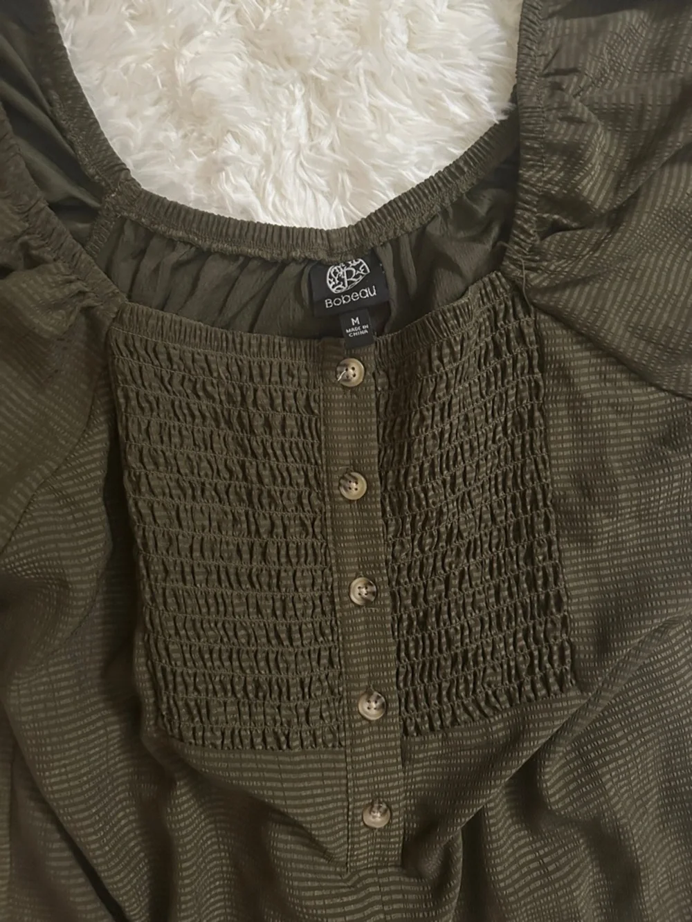 bobeau Olive Puff-Sleeve Smocked Jumpsuit - Picture 7 of 10